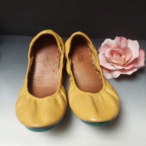 Tieks mustard yellow leather ballet flats sz 10